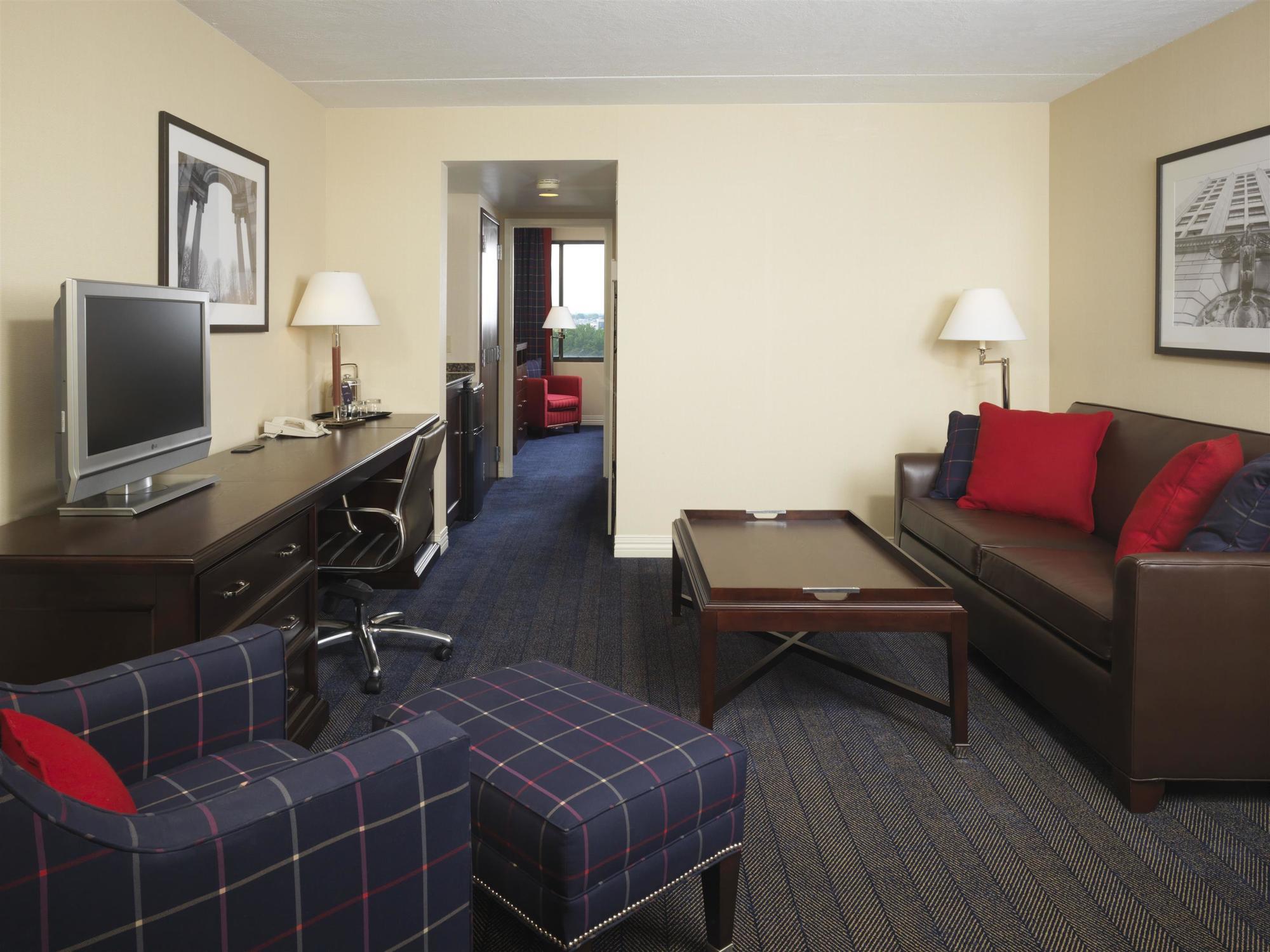 Sheraton Suites Philadelphia Airport Bilik gambar